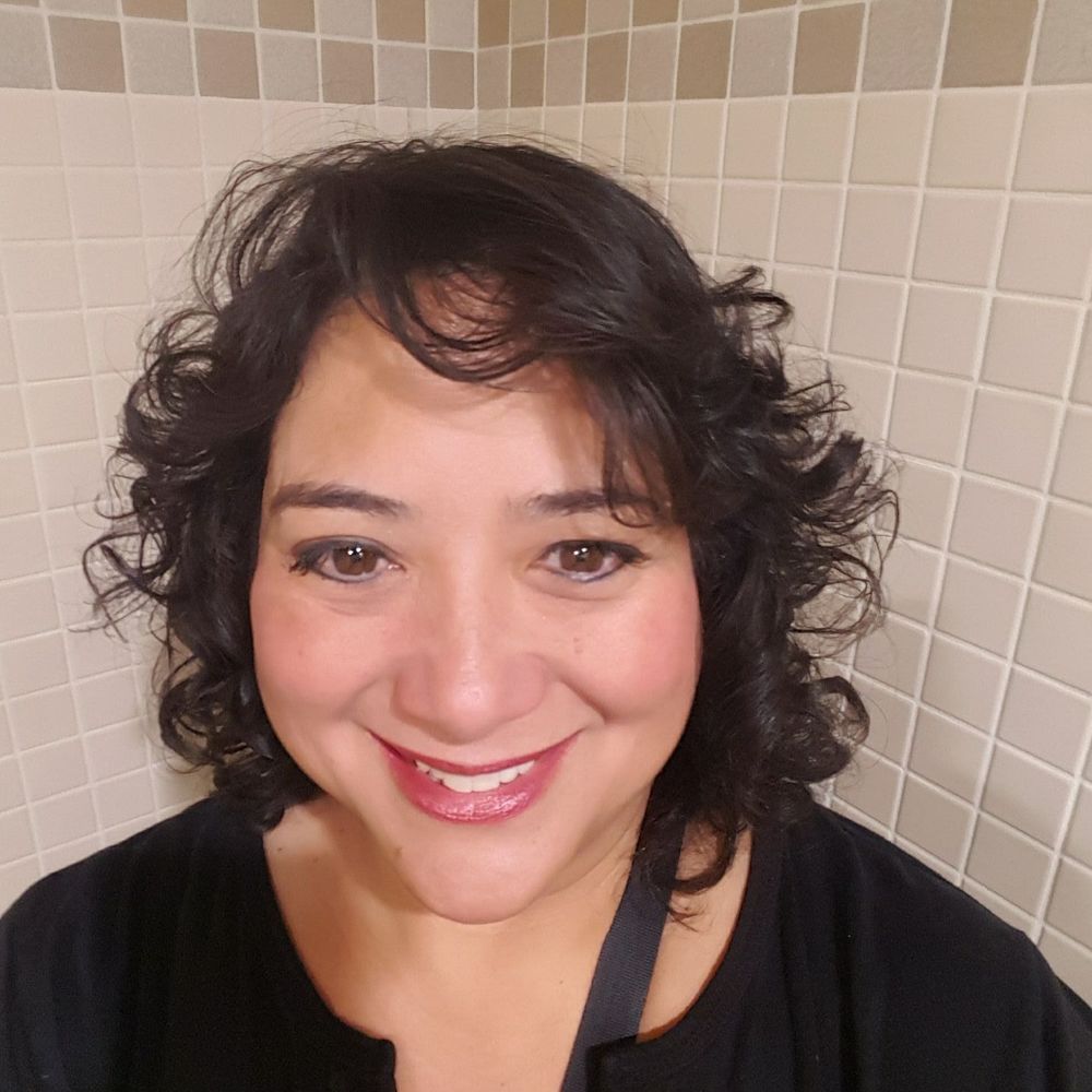 Meet your Posher, Elisa